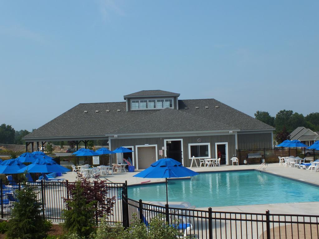 Sandbanks Summer Village Cottages Cherry Valley Екстериор снимка