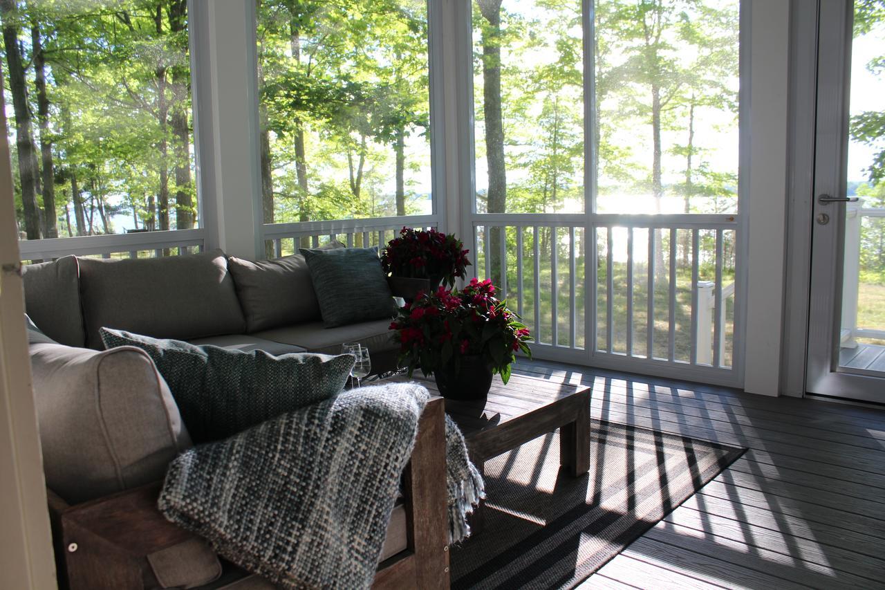 Sandbanks Summer Village Cottages Cherry Valley Екстериор снимка